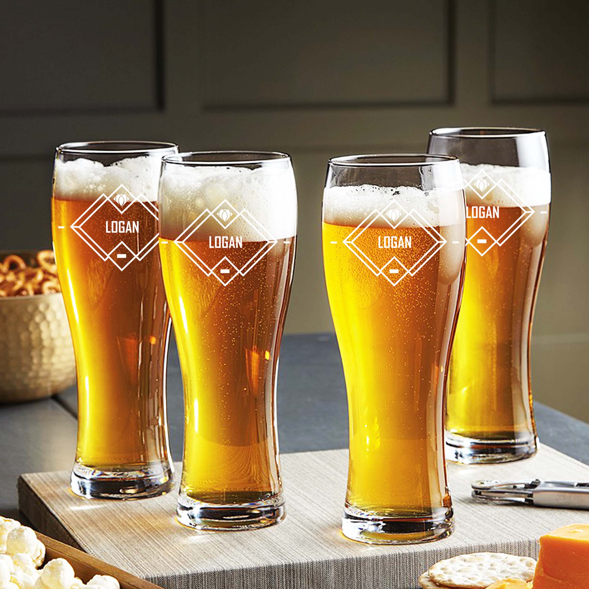 Engraved Beer Glasses personalized Gift Set